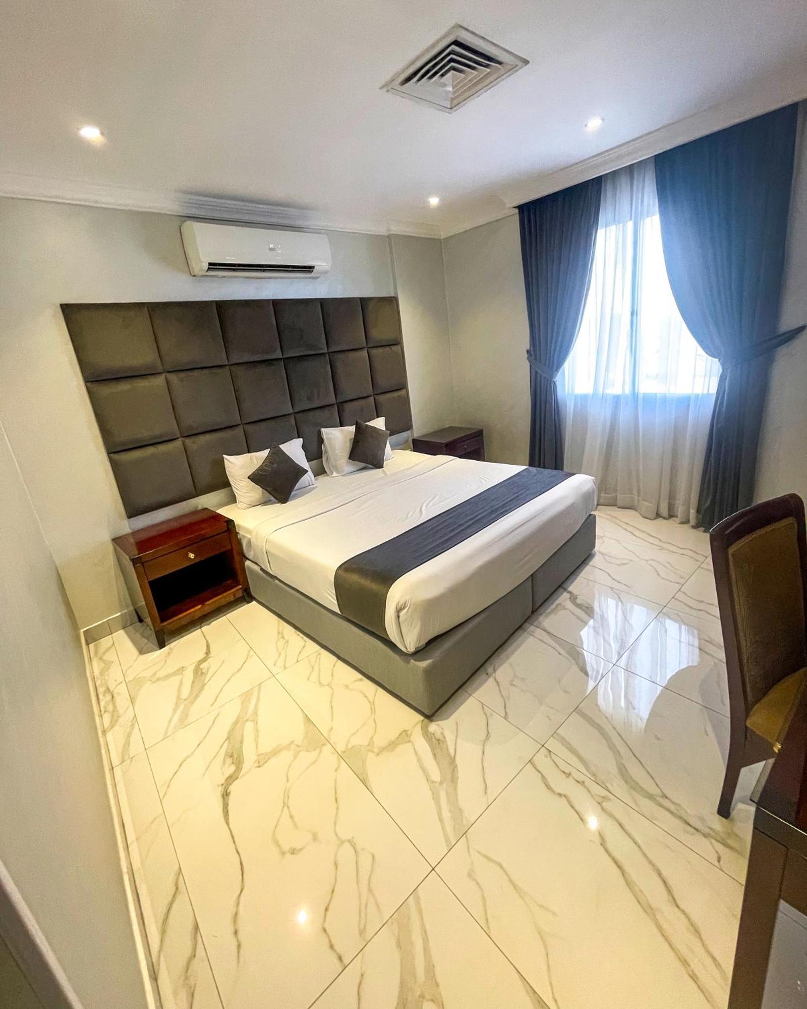 Continental Suite farwaniya Kuveyt Dış mekan fotoğraf