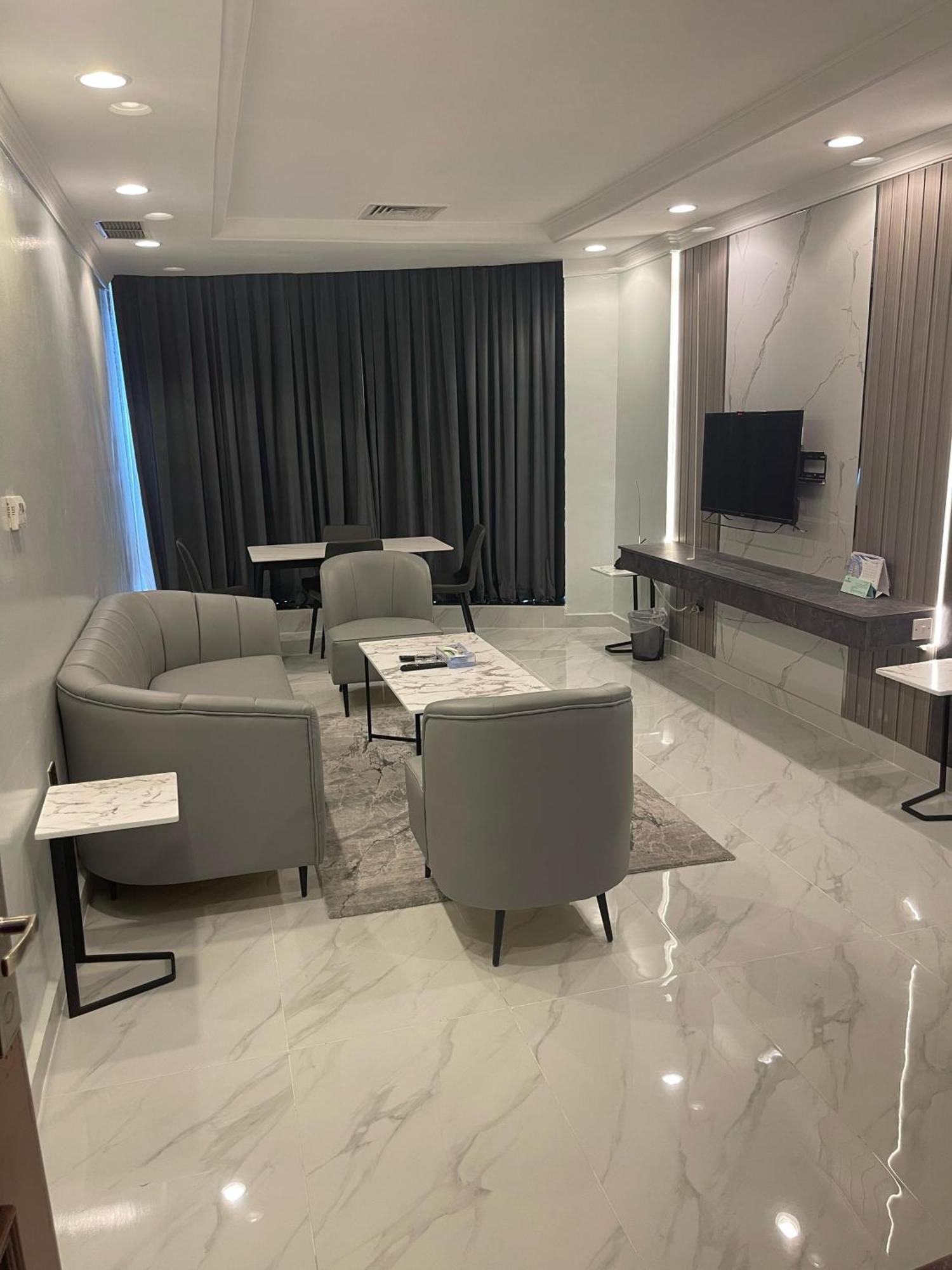 Continental Suite farwaniya Kuveyt Dış mekan fotoğraf