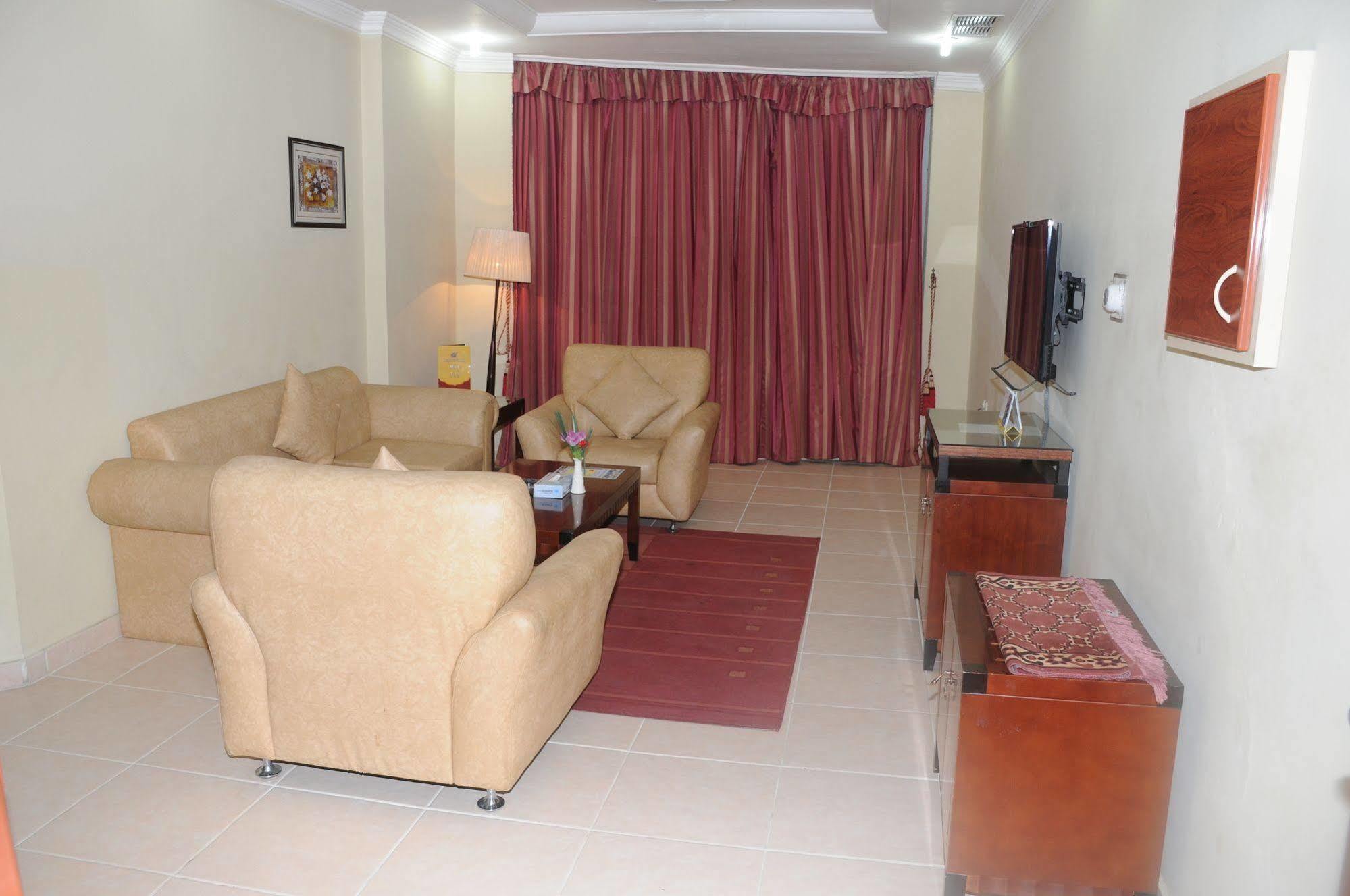 Continental Suite farwaniya Kuveyt Dış mekan fotoğraf